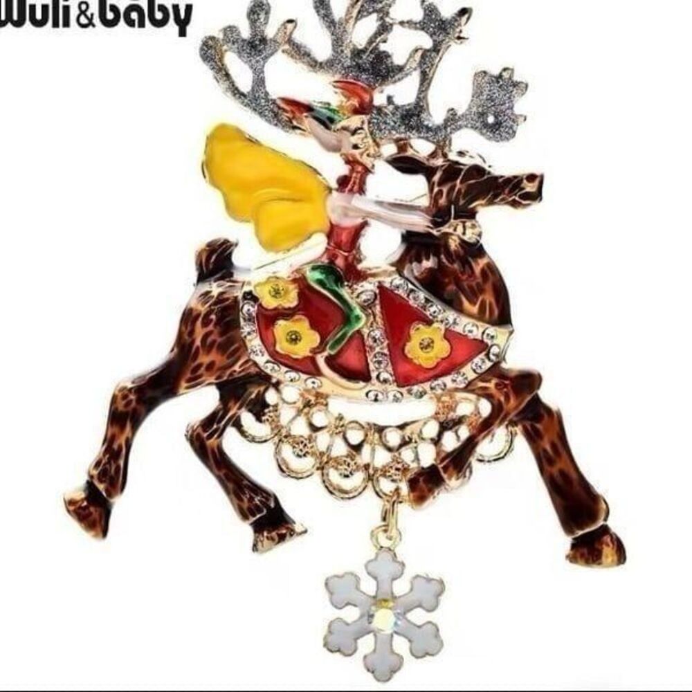 Vintage Style Christmas Holiday Unique Deer Brooch Pin Reindeer
